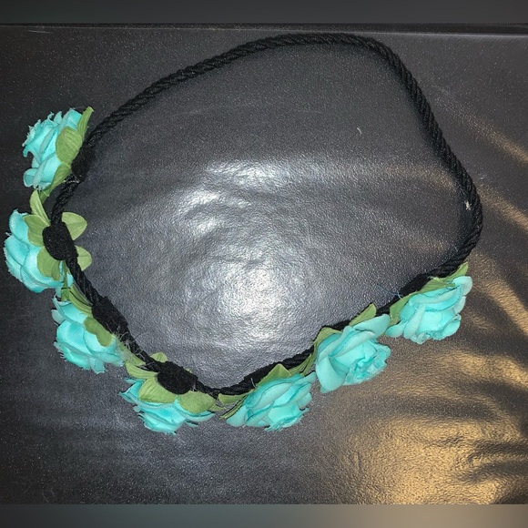 Blue flower headbands $15 OBO - Picture 1 of 2